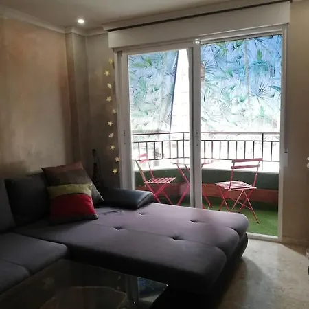 Cosy At Center *